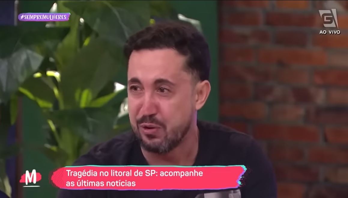 Thiago Rocha, ex Sonia Abrão, chora no Programa mulheres - Foto Reprodução