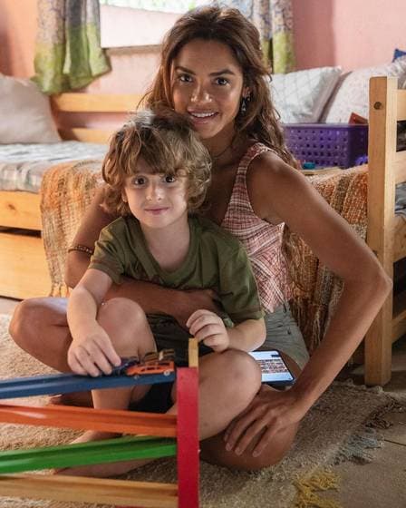 Brisa com seu filho Tonho (Foto: Reprodução: Globo)