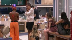 Emparedado, brother teve surto no BBB23 (Foto: Reprodução / Globoplay)