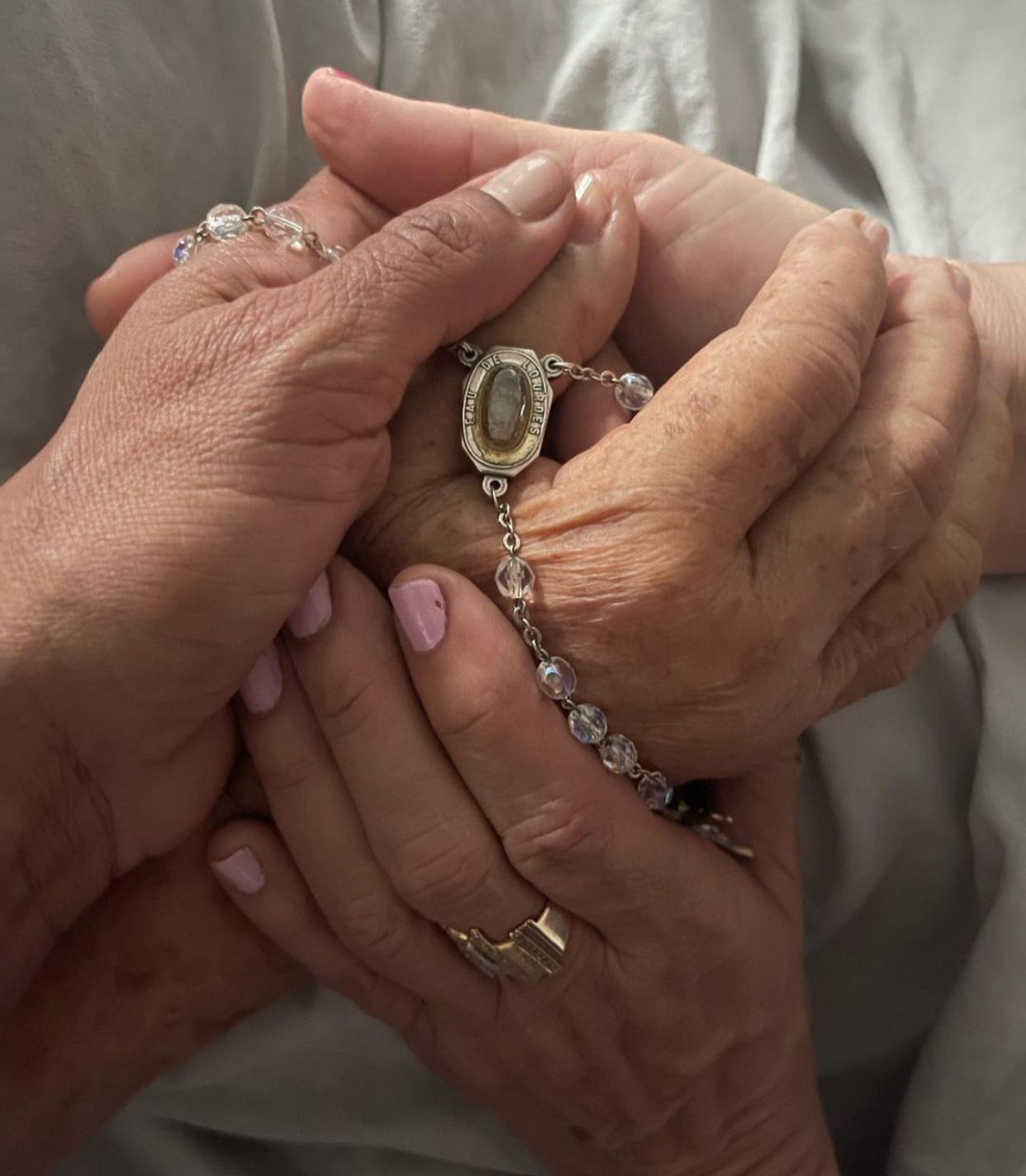 Dira Paes usou as redes sociais para se despedir de sua mãe, Flor (Reprodução - Instagram)