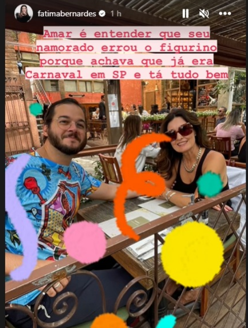 Fátima Bernardes brincou com 'erro' no figurino de seu namorado, Túlio Gadelha (Foto: Instagram) 