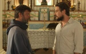 Fubá Mimoso (Marco França) e José (Sergio Guizé) em Mar do Sertão: embate decisivo na novela (Foto: Reprodução / Globo)