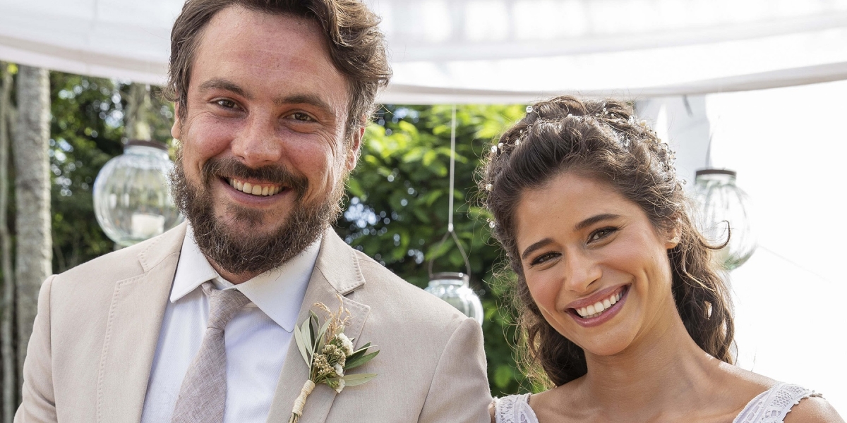 Sergio Guizé e Isadora Cruz nos bastidores de Mar do Sertão