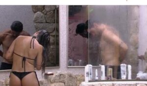 BBB23 - Key Alves reclama após dividir chuveiro com Cara de Sapato (Foto: Reprodução / Globoplay)