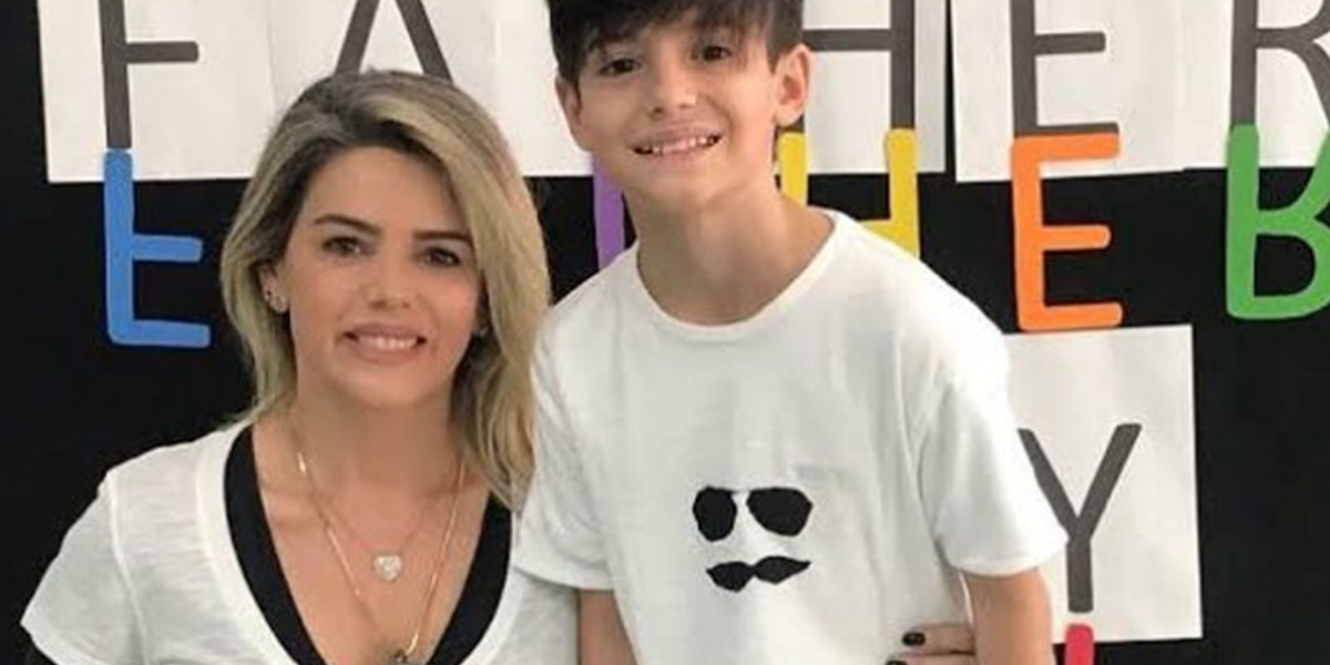 Mari Alexandre ao lado do filho que teve com o cantor - Foto: Reprodução/redes sociais