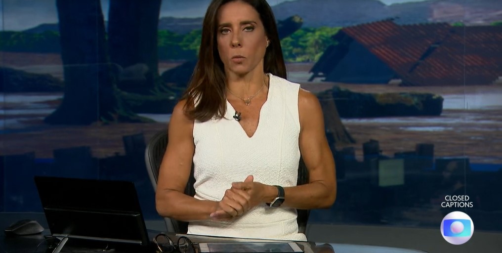 Mônica Teixeira comandou o Jornal Nacional ao lado de Flávio Fachel  (Foto: Reprodução/ Globo)