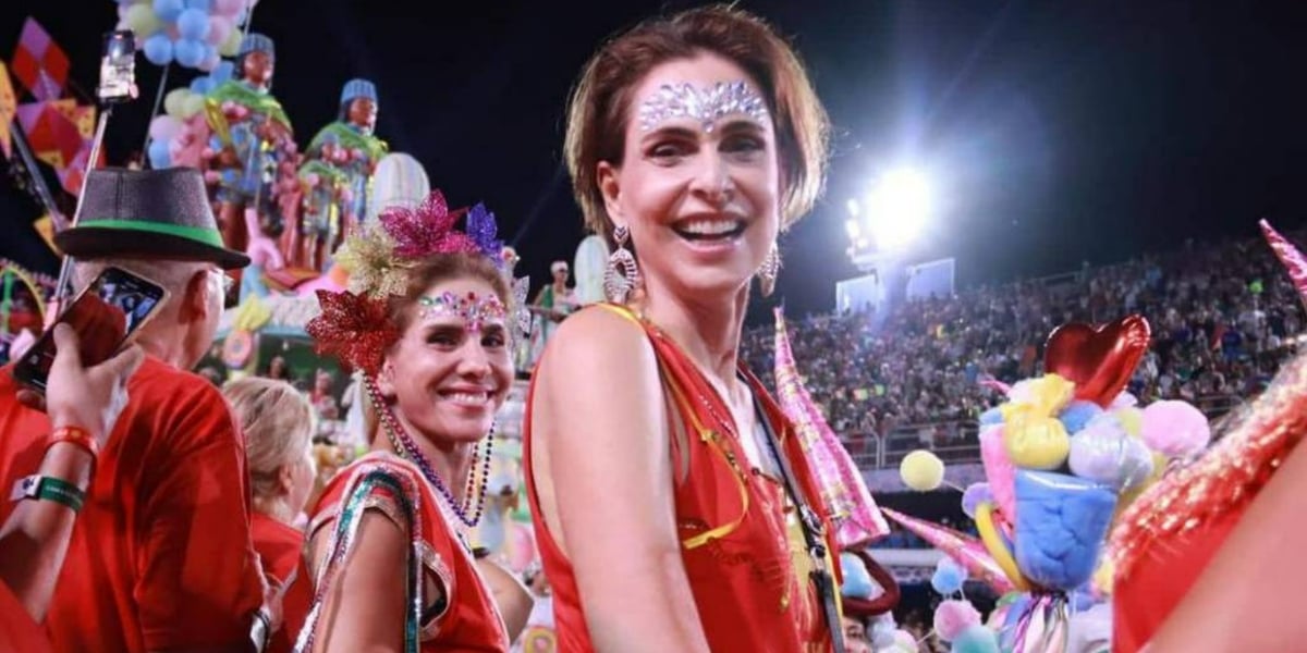 Silvia Pfeifer falou sobre a Globo na Sapucaí (Foto: Divulgação/Folha)