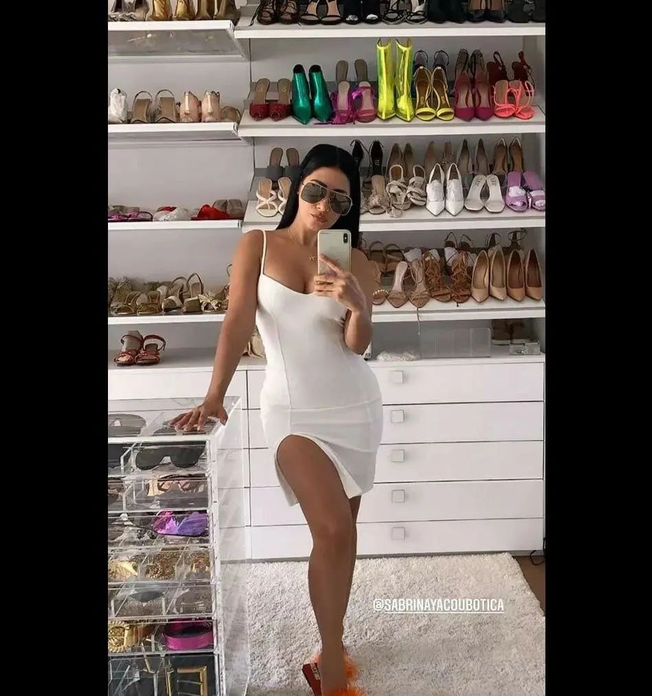A cantora Simaria em seu closet - Foto Reprodução Instagram