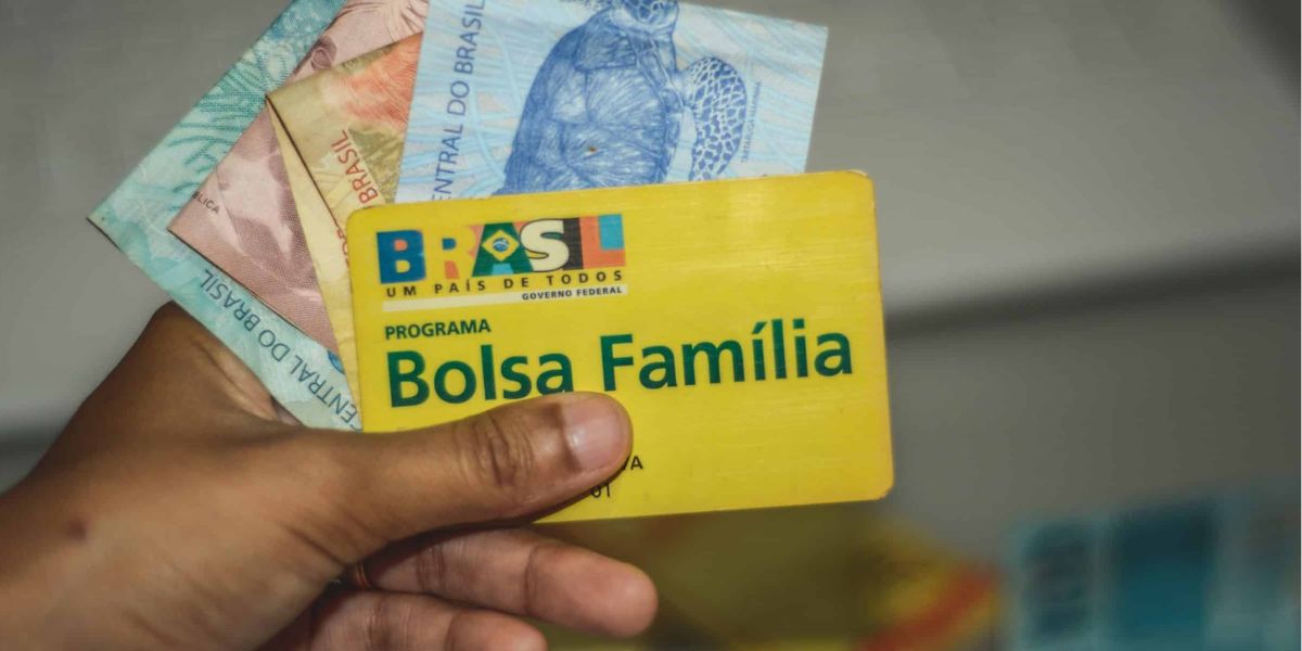 Alerta para quem tem cadastro no Bolsa Família - Foto Reprodução Internet