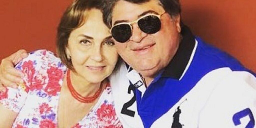 O âncora do Brasil Urgente da Band, ao lado de sua esposa Matilde Foresto (Foto: Reprodução / Instagram) 