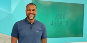 Imagem do post Denílson convoca comentarista do Jogo Aberto para programa fora da Band e avisa: “É o próximo”