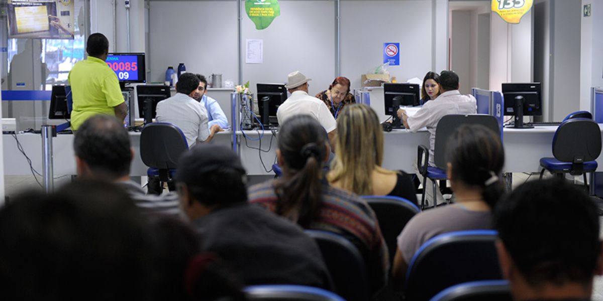 Fila de espera - Foto Reprodução Internet