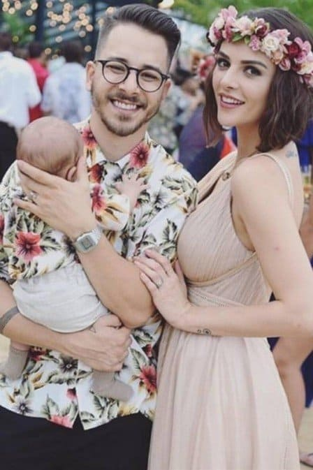 Júnior Lima ao lado da mulher e do filho (Foto: Reprodução/ Instagram)