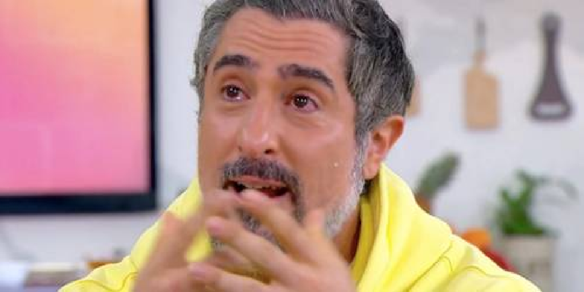 Marcos Mion chorando em programa de Ana Maria Braga (Foto: Reprodução/ Globo)