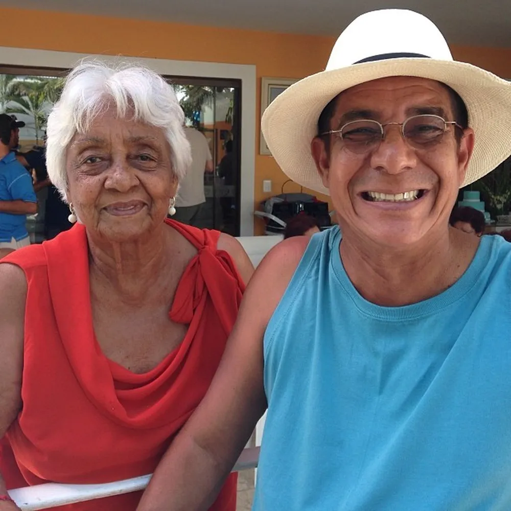 Zeca Pagodinho com a mãe, Dona Neia - Foto Reprodução G1