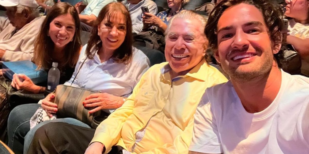 Silvio Santos junto com sua mulher, filha e genro (Reprodução: Instagram)