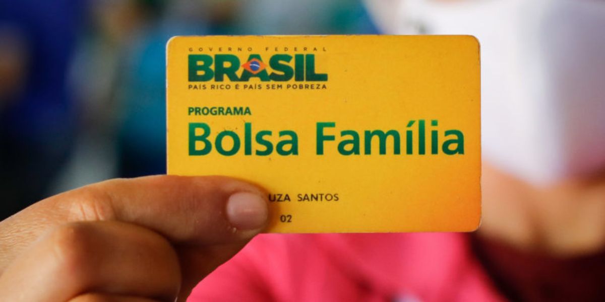 Beneficiários receberam Bolsa Família adiantado. Foto: Reprodução