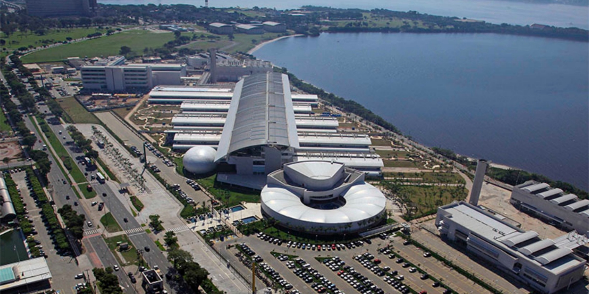 Centro de Pesquisa da Petrobras na Ilha do Fundão (Foto: Divulgação)