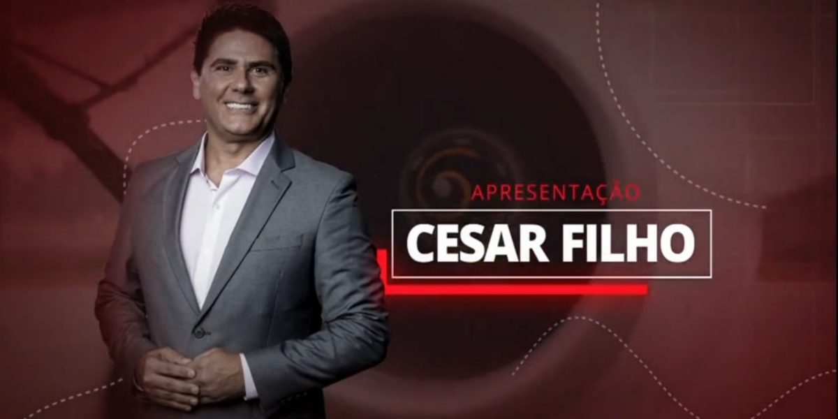 César Filho apresenta "Patrulha das Fronteiras" (Foto: Reprodução/Record)