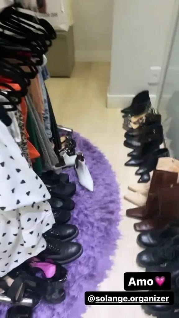 Famosa mostrou o closet desorganizando (Foto: Reprodução/ Instagram)