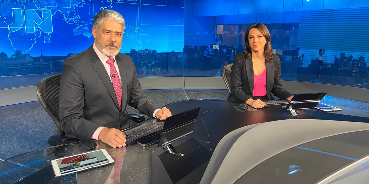 William Bonner e Ana Paula Araújo no Jornal Nacional (Foto: Reprodução / Globo) 