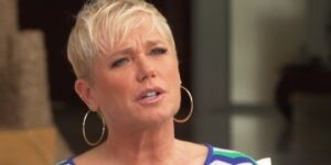 Xuxa Meneghel falando em entrevista - Foto Reprodução Internet