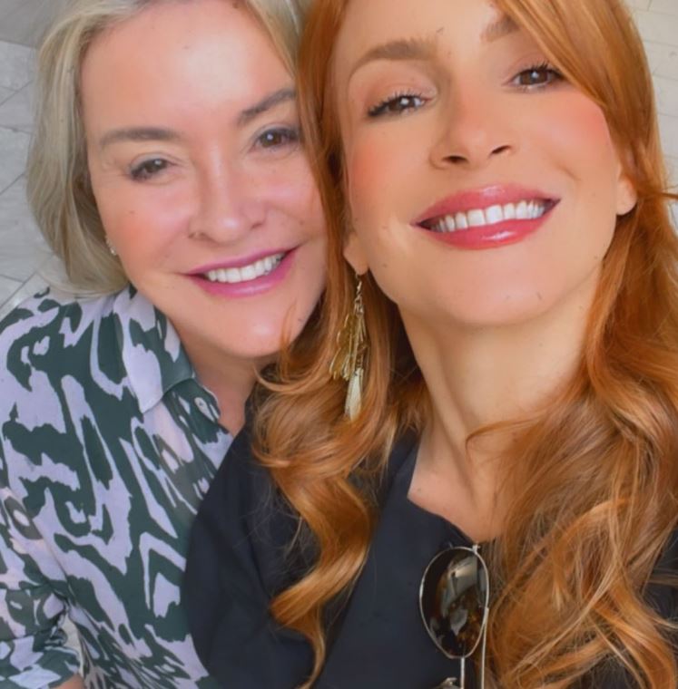 A famosa cantora, Claudia Leitte e sua mãe, Ilna Leite juntas - Foto Reprodução Instagram