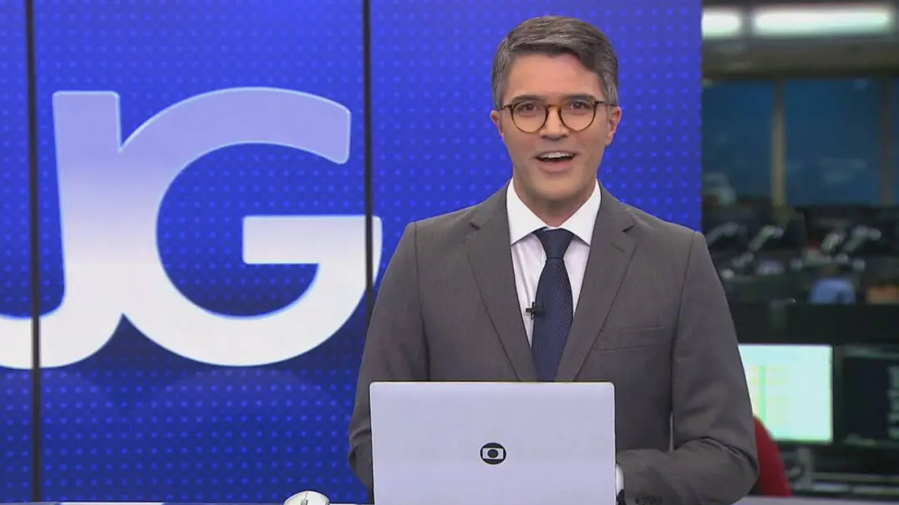 Bruno Tavares durante estreia na apresentação do Jornal da Globo no fim do ano passado - Foto Reprodução Globo