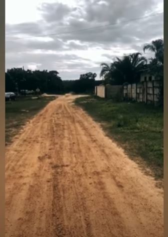 Estrada de terra ao lado da escolinha onde Gusttavo Lima estudou na infância - Foto Reprodução YouTube
