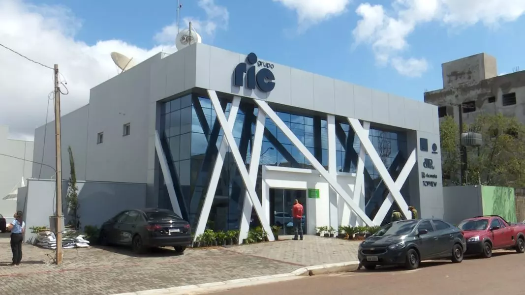 Fachada Sede do grupo Ric em Cascavel - Foto Reprodução Internet