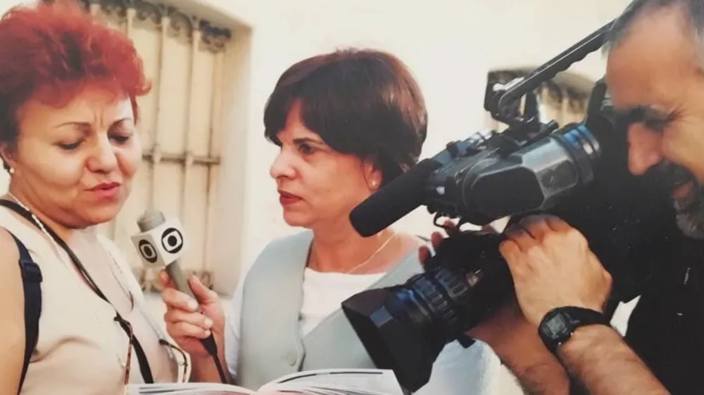 Jornalista durante cobertura na TV Globo - Foto Reprodução Globo