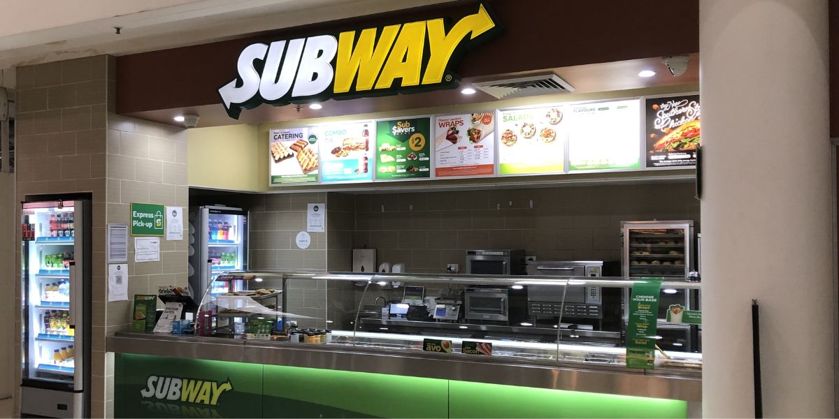 Subway Brasil - Compre um, leve outro. Simples e gostoso assim, só hoje no  SUBWAY®. Encontre a loja mais próxima e não perca essa chance. Mais  informações em bit.ly/2m9jEJ8.