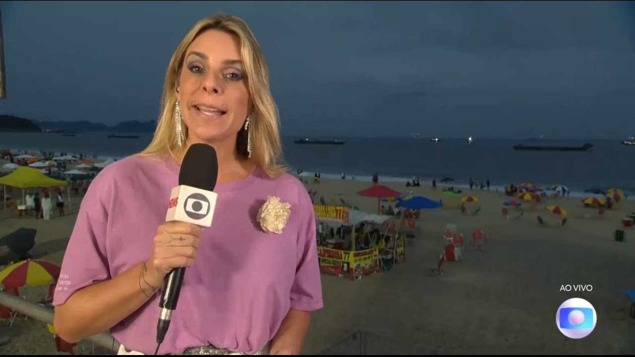 Repórter Flavia Januzzi, demitida da Globo - Foto Reprodução Internet