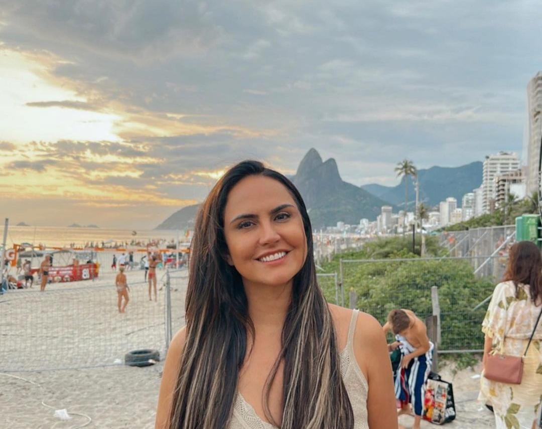 Carla Cecato aproveitando um período de férias (Reprodução: Instagram)