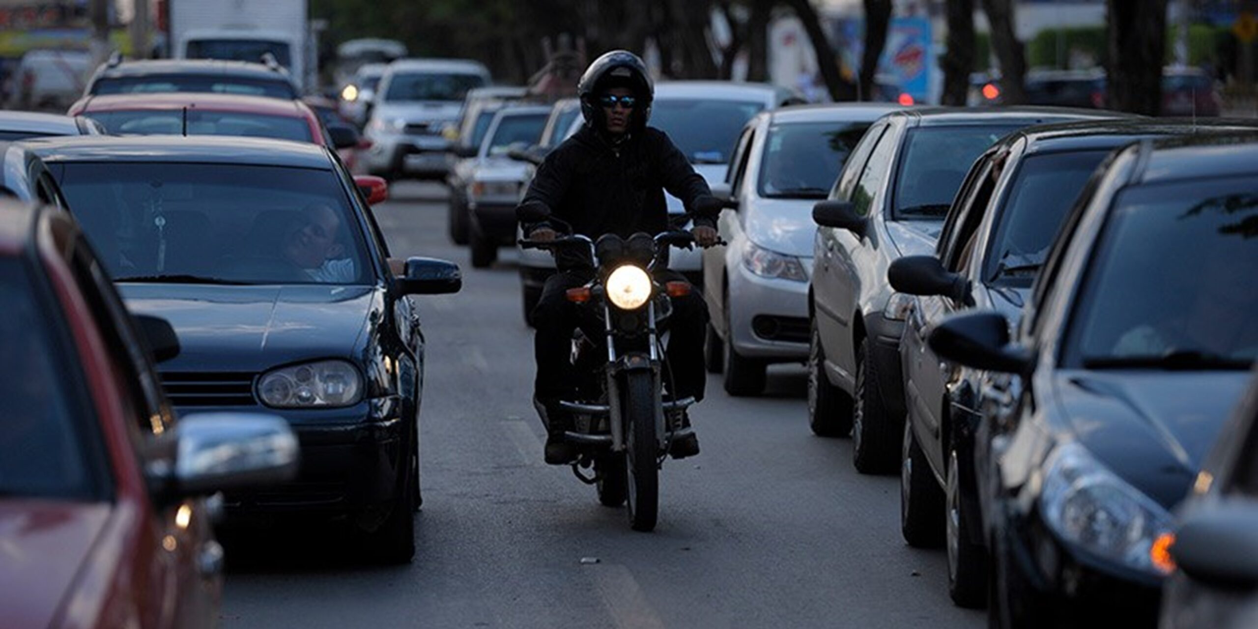 Motoristas de carros e motos precisam saber (Foto: Reprodução/Senado Federal)