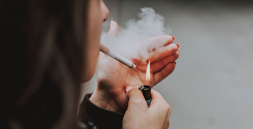 Cigarro pode matar e o tabaco é a origem de várias doenças (Foto: Reprodução)