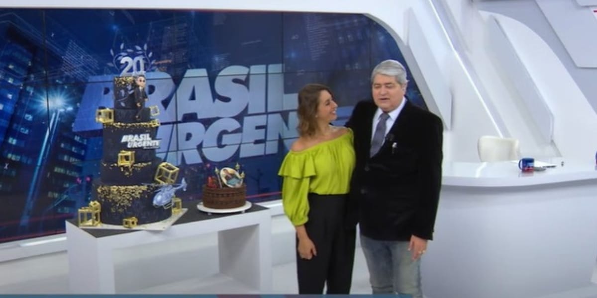 Catia fez uma surpresa para o apresentador invadindo seu programa (Reprodução: Band)