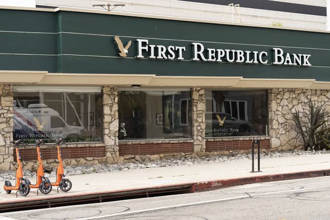 First Republic Bank era um grande banco do Estados Unidos, mas não resistiu a crise (Reprodução: Internet)