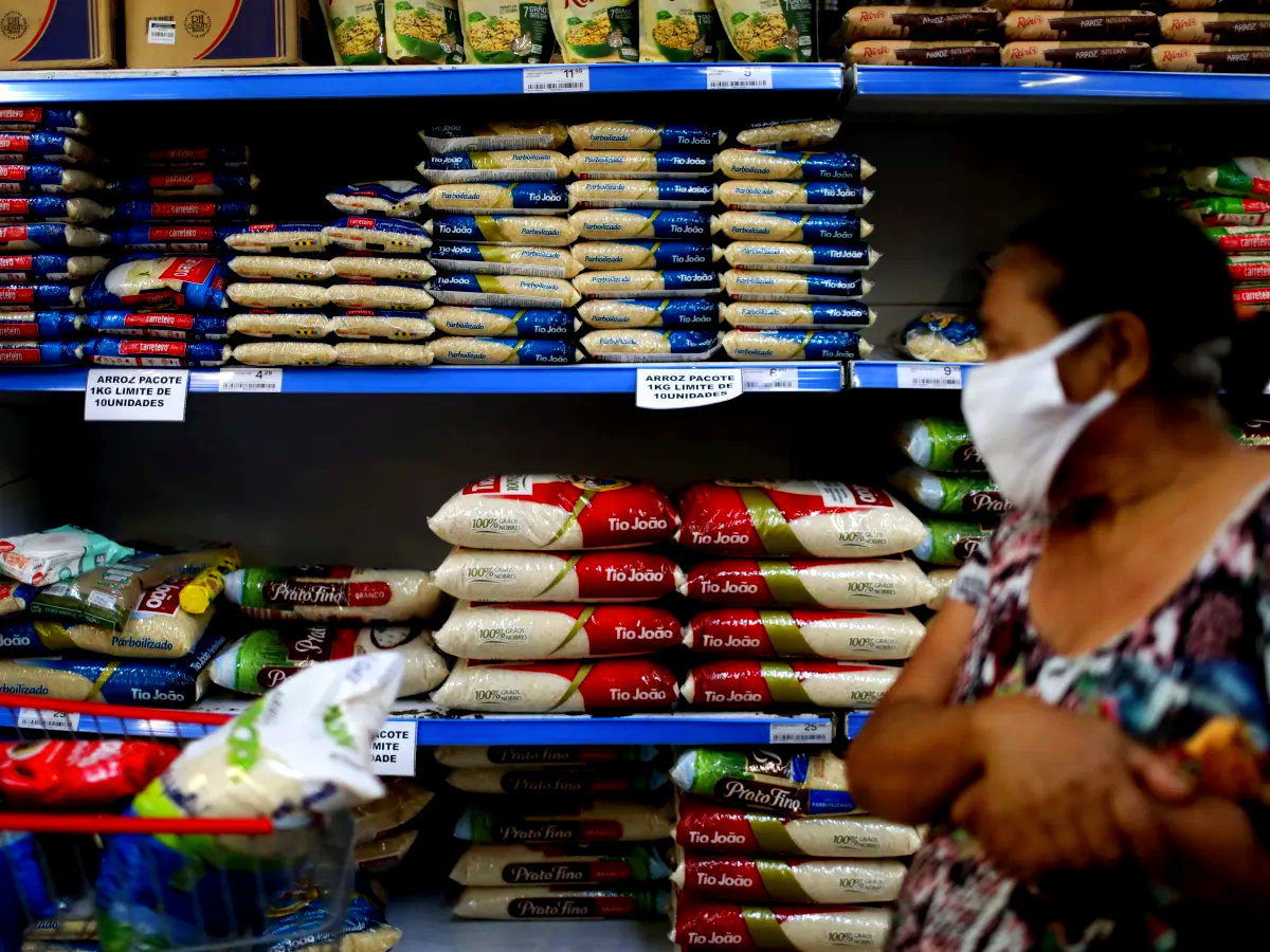 Atacadistas costumam ser preferência da maioria dos brasileiros na hora de fazer as compras do abastecimento do lar (Foto Reprodução/Internet)