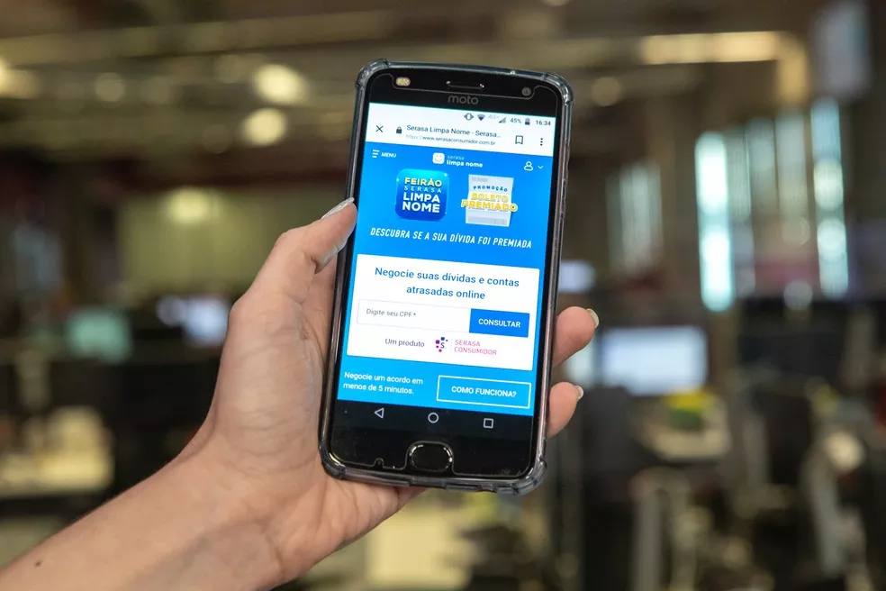 O Serasa oferece condições e serviços especiais para que inadimplentes limpem o nome e paguem suas dívidas (Foto Reprodução/Internet)