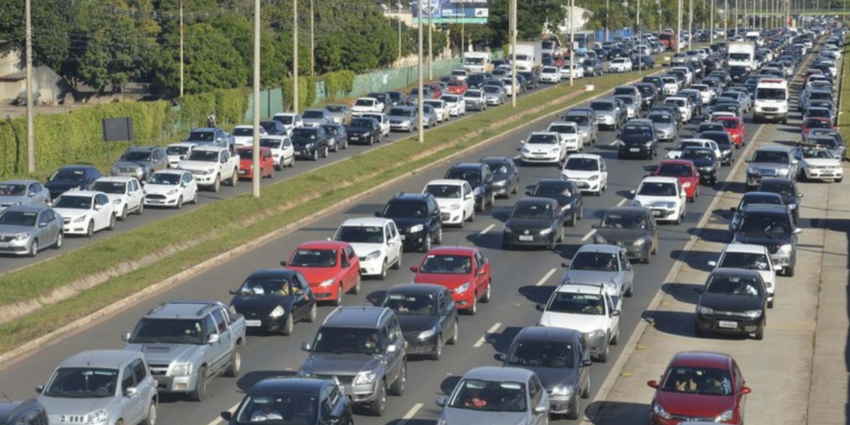 Irregularidades no trânsito podem bloquear sua CNG ( Foto: José Cruz/Agência Brasil)