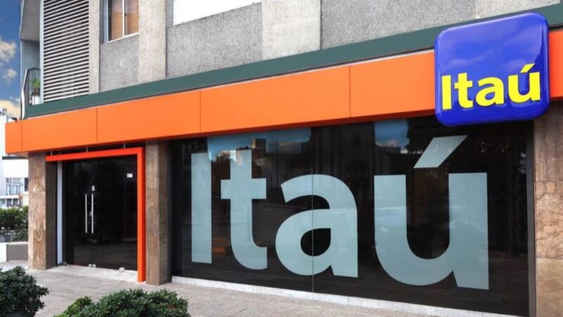 Banco Itaú - Reproducción de fotografías en Internet