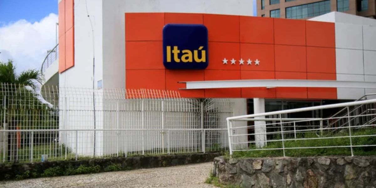 O Itaú é um dos maiores bancos - Foto Reprodução Internet