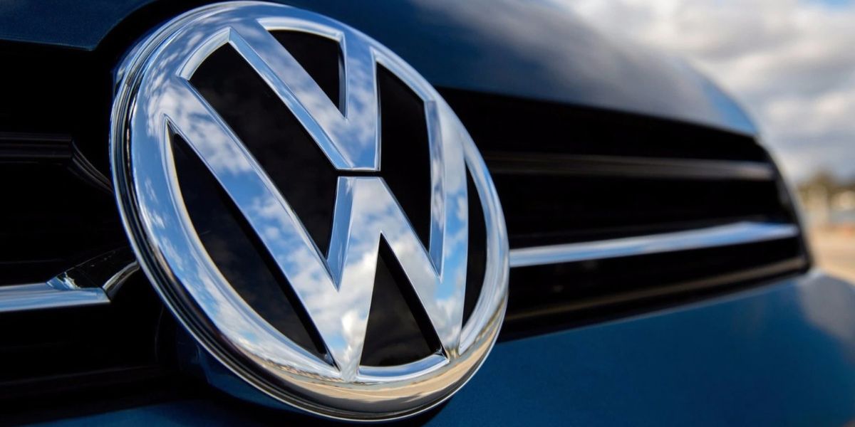 El fabricante de automóviles Volkswagen toma medidas con 800 empleados