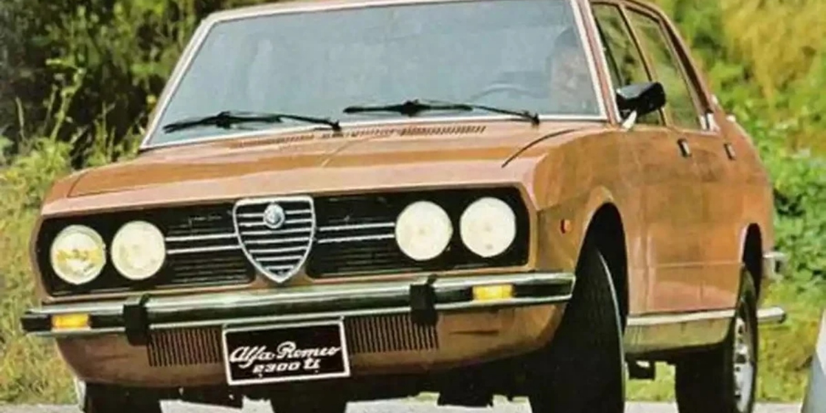 Alfa Romeo 2300 foi sucesso no Brasil (Foto: Divulgação/Fiat)