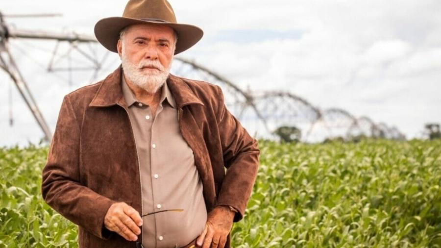 Personagem Antônio de Terra e Paixão (Foto: Reprodução, Globo)