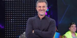 Imagem do post “Socada dupla”, Luciano Huck perde a linha na Globo e convidado expõe intimidade do animador: “Conhece né”