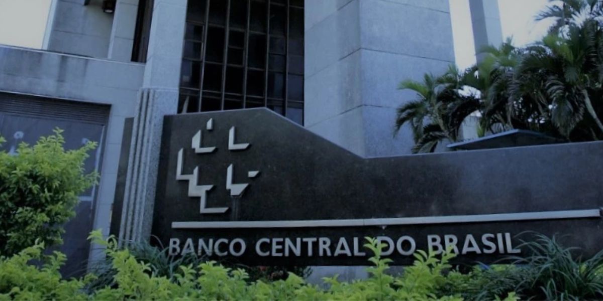 Alerta Banco Central faz anúncio FINAL sobre situação que está enfurecendo brasileiros e você precisa saber - Foto Reprodução Internet