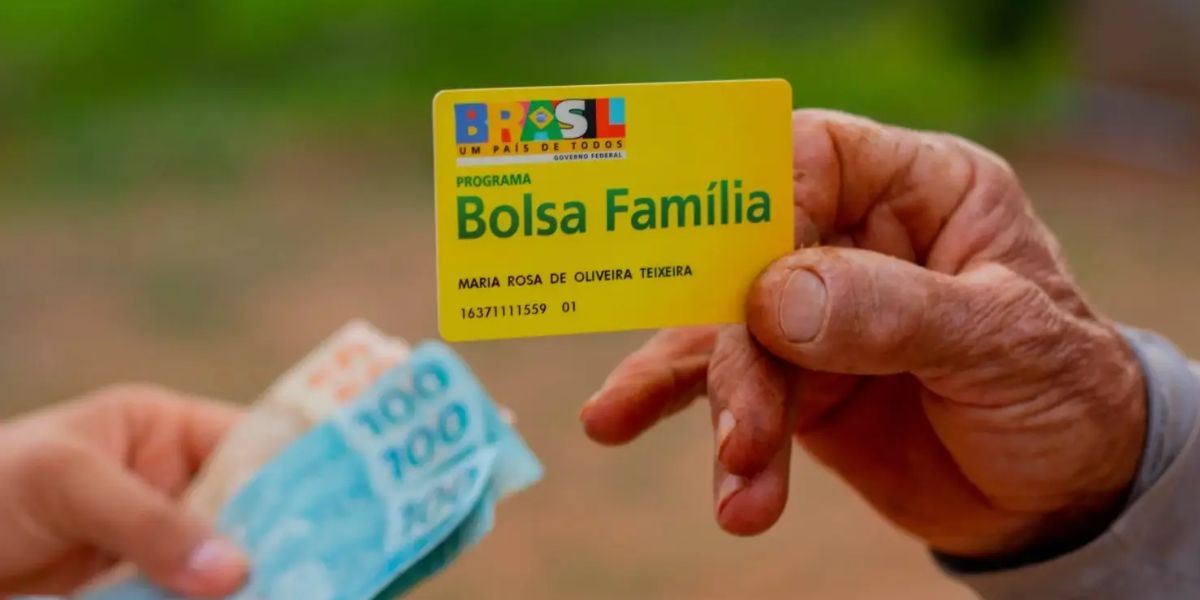 Bolsa Família BLOQUEADO: Comunicado ajuda a SALVAR os beneficiários que foram suspensos - Foto Internet