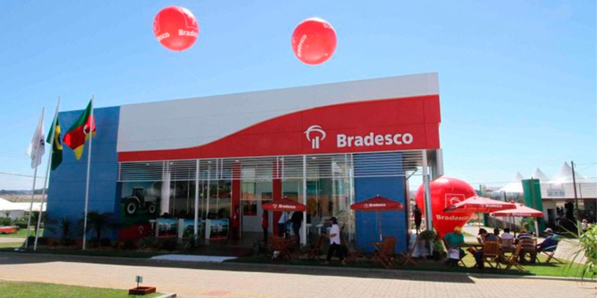 Fachada de agência do Banco Bradesco - Foto Reprodução Internet